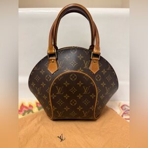 Louis Vuitton Brown Monogram Handbag